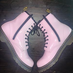 Dr.  Martens | Kids size 6 | Woman’s size 8 | Like new